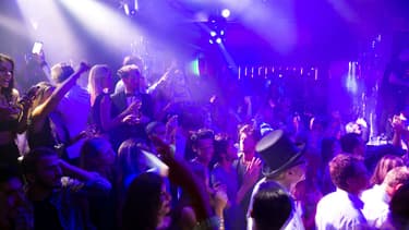 L'usage récréatif du Viagra a fait son apparition dan le milieu de la nuit au Royaume-Uni dès le début des années 2000.