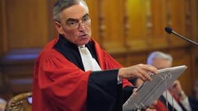 Procureur de Paris depuis 2004, Jean-Claude Marin devient procureur général de la Cour de cassation, la plus haute juridiction française. Il laisse ainsi vacant le poste le plus sensible de la magistrature française à partir de ce vendredi à huit mois de