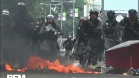 Hong Kong a connu lundi une journée de mobilisation très violente 