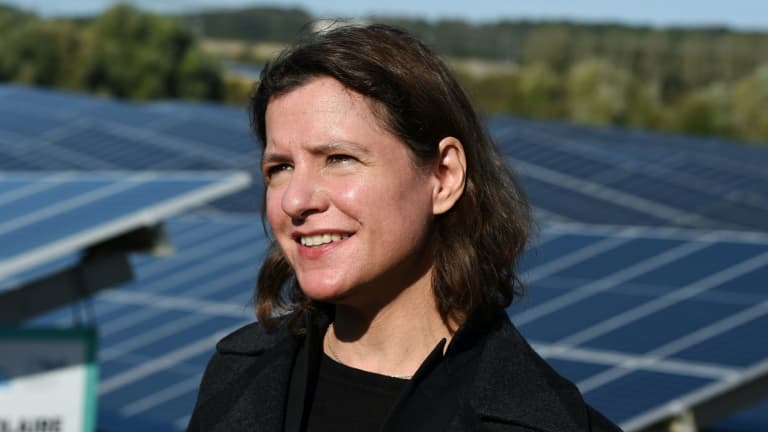 La directrice générale d'Engie, Catherine MacGregor, lors de l'inauguration d'une ferme solaire à Marcoussis, dans l'Essone, le 4 octobre 2021