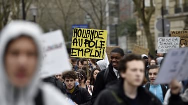 Manifestation de jeunes contre la loi Travail le 24 mars 2016.