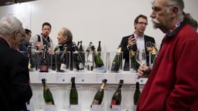 Des visiteurs lors de l'édition 2019 du salon des Vignerons à Paris Expo Porte de Versailles.