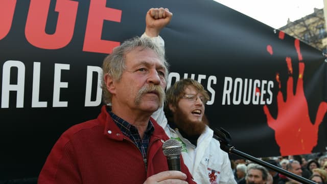 José Bové était présent au rassemblement contre le rejet de boues rouges à Marseille samedi.