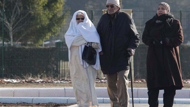 Le cimetière musulman de Strasbourg a été inauguré lundi en présence des représentants de l'Etat et des cultes musulman, juif, protestant et catholique. Il devient le deuxième cimetière musulman public de France après celui de Bobigny, créé il y a 75 ans