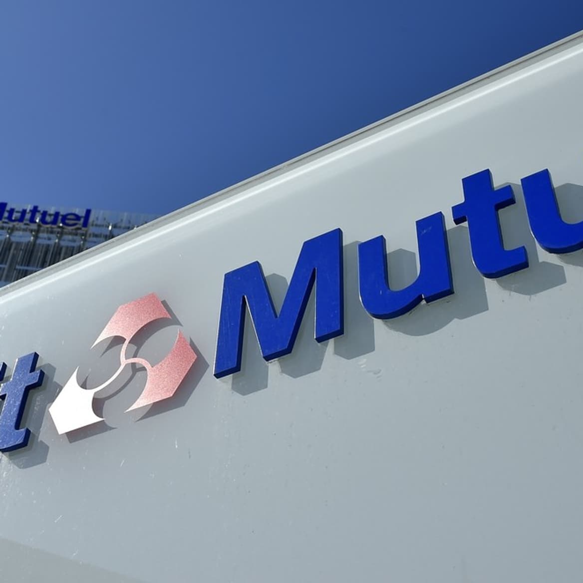 Inflation: le Crédit Mutuel lance un compte à 1 euro par mois pour les  clients fragiles