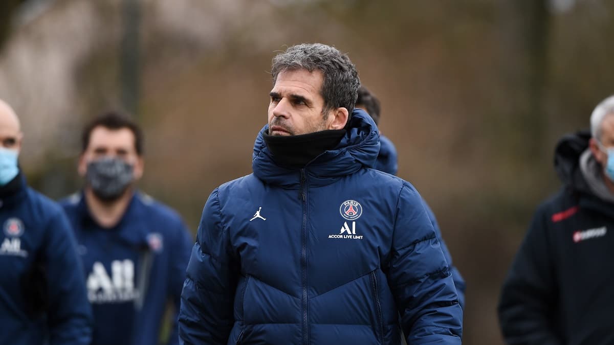 Didier Ollé-Nicolle, entraîneur du PSG féminin. Didier Ollé-Nicolle, entraîneur du PSG féminin.