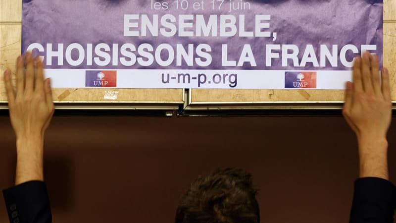 Le collectif de "La Droite populaire" a ouvert mercredi le bal des courants à l'UMP en déposant une déclaration de principe en vue du congrès de novembre. /Photo prise le 26 mai 2012/REUTERS/Regis Duvignau