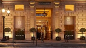 Le palace parisien Crillon va vendre presque tout son intérieur, avant une fermeture de deux ans pour rénovation.