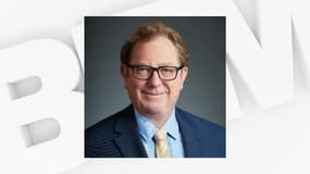 Anciennement connu sous le nom Benjamin Dawkins, un député australien admirateur du président américain se fait appeler "Aussie Trump", depuis le 29 janvier 2025