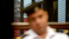 Mohamed Morsi lors de son procès.