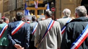 Des maires défilent, le 12 juillet 2008 dans les rues de Metz (illustration)