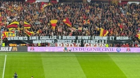La banderole des supporteurs du RC Lens après les élections à la LFP, 15 septembre 2024 au stade Bollaert