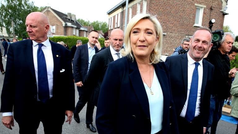Marine Le Pen, leader du Rassemblement National, à Henin-Beaumont dans le Pas-de-Calais, le 8 mai 2022