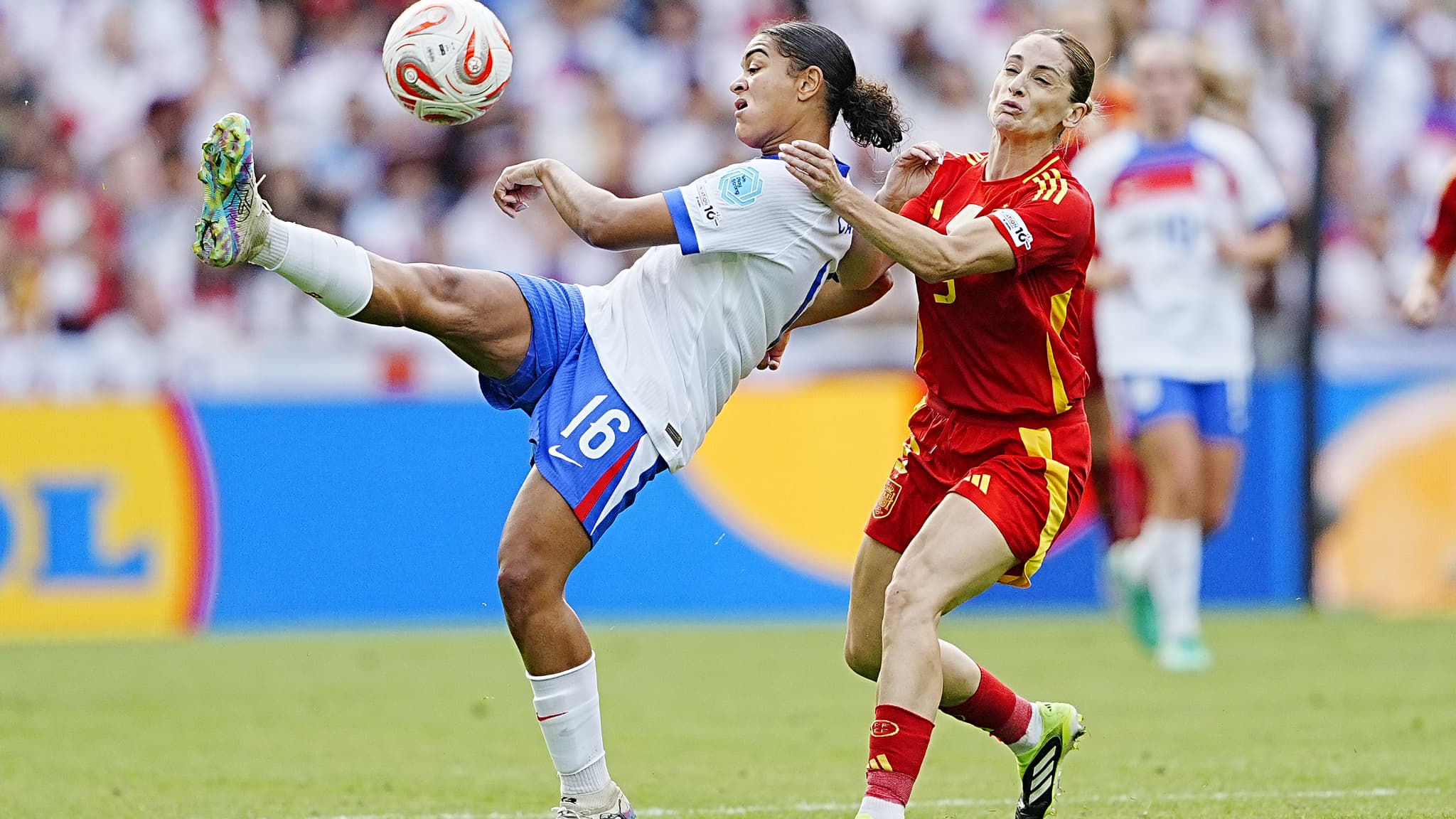 Jess Carter lors de la finale de l'Euro 2025, le 27 juillet 2025. Jess Carter lors de la finale de l'Euro 2025, le 27 juillet 2025.