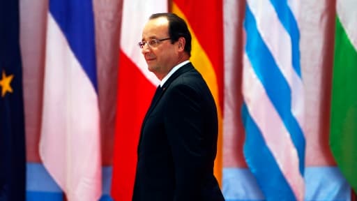Depuis Vientiane au Laos, François Hollande a dénoncé les pratiques commerciales déloyales de la Chine