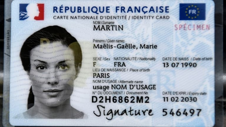 La nouvelle carte d'identité électronique présentée à l'imprimerie nationale de Flers-en-Escrebieux, près de Douai, dans le Nord le 16 mars 2021 (photo d'illustration).