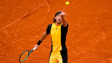 Stefanos Tsitsipas lors du deuxième tour de Roland-Garros, le 29 mai 2024