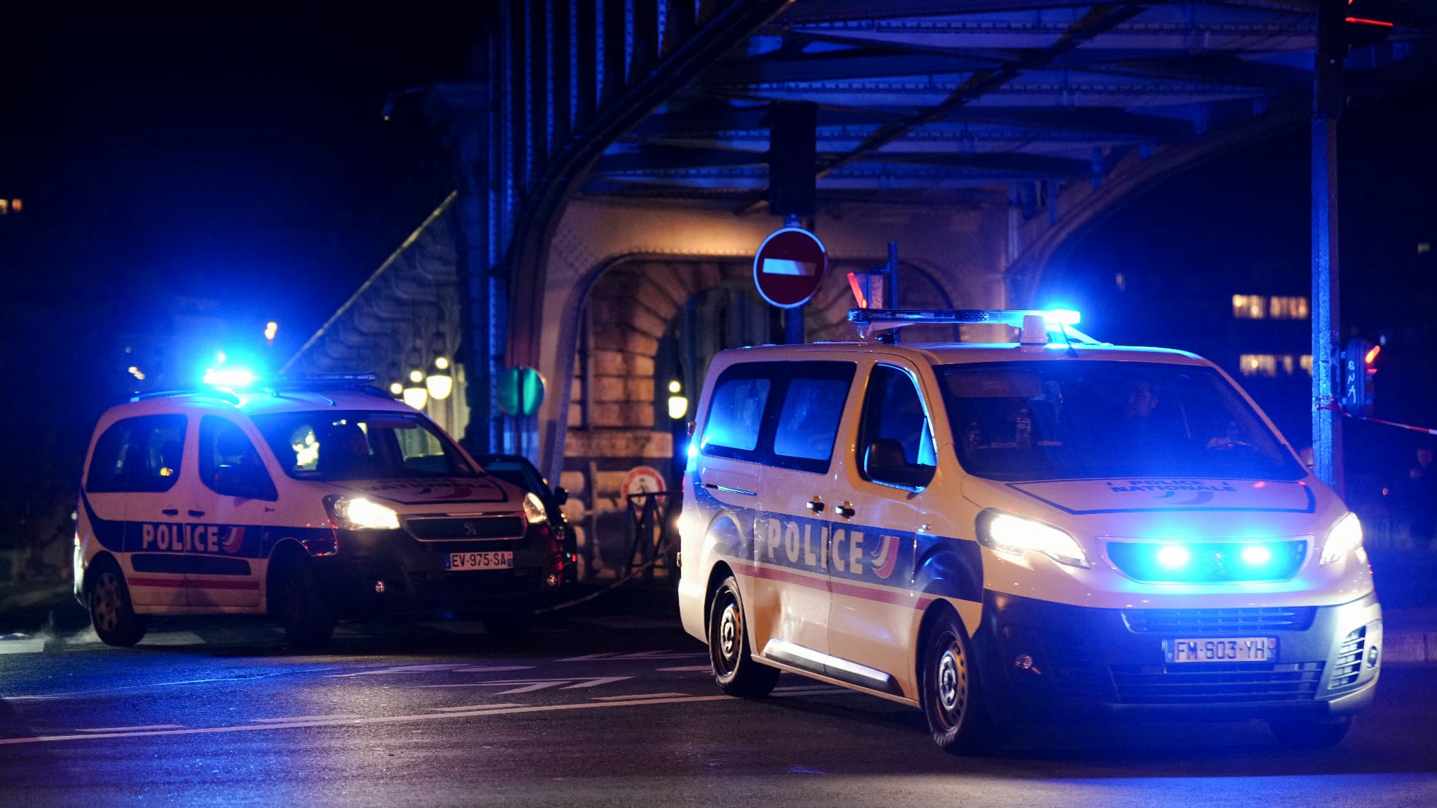 Attentat Paris L assaillant Armand R Mis En Examen Et Plac En 