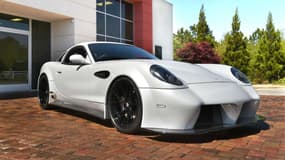 Cette Panoz Avezzano disposera d'une peinture auto-cicatrisante.