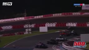 Deux pilotes de kart en viennent aux mains en pleine course
