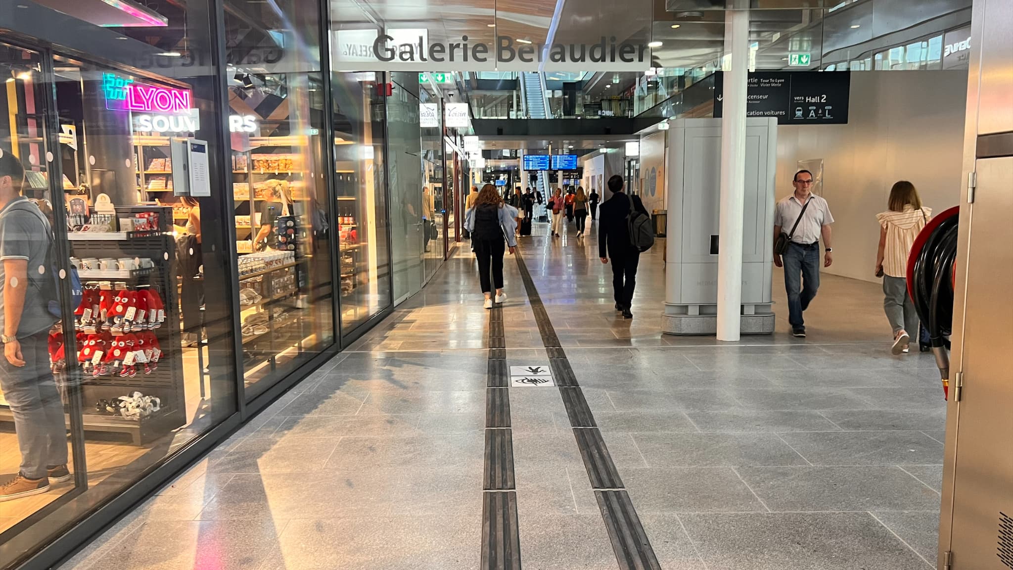 La nouvelle galerie Béraudier à la Gare de la Part Dieu a ouvert ses portes ce mardi 25 juin. La nouvelle galerie Béraudier à la Gare de la Part Dieu a ouvert ses portes ce mardi 25 juin.