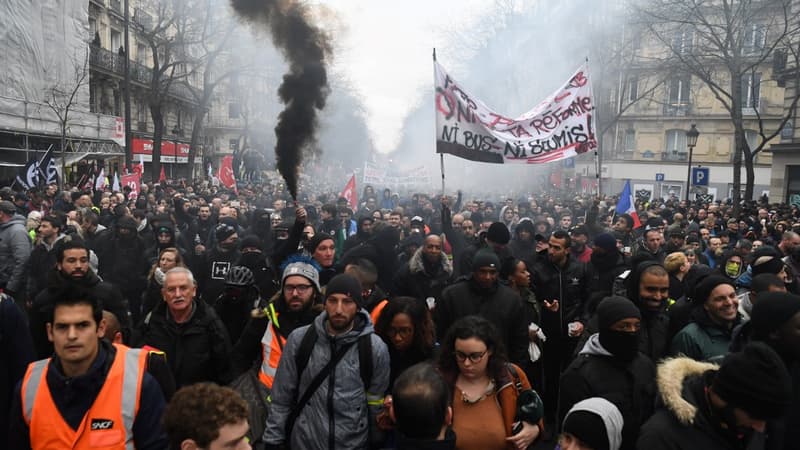 Les manifestants dans les rues de la capitale ce jeudi 9 janvier 2020 pour protester contre la réforme des retraites.