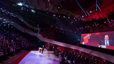 Invité d'honneur du 150e anniversaire du Parti social-démocrate (SPD) allemand, François Hollande a salué jeudi l'action réformatrice de l'ancien chancelier social-démocrate Gerhard Schröder, à l'origine selon lui de la bonne santé actuelle de l'économie