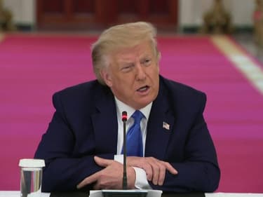 "Quand on teste, on crée des cas": Donald Trump justifie l'explosion des cas de Covid-19 aux États-Unis