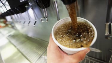 Il découvre de la moisissure dans son soda