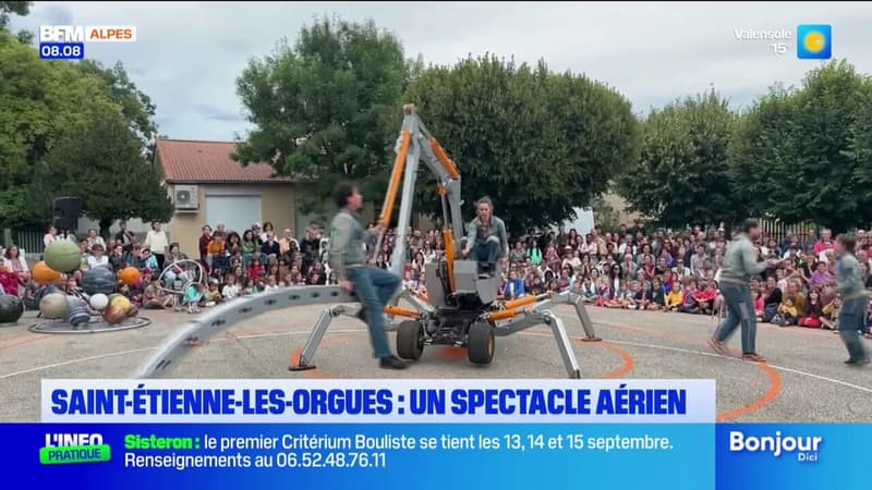 Saint-Étienne-les-Orgues: un spectacle aérien