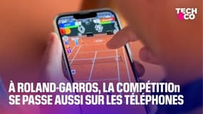 À Roland-Garros, on joue au tennis sur les courts et sur les téléphones