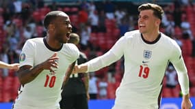 Raheem Sterling et Mason Mount avec l'Angleterre