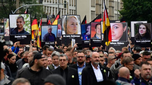 Manifestation anti-étrangers organisée à Chemnitz, en Allemagne, par le parti d'extrême-droite AfD, le 1er septembre 2018