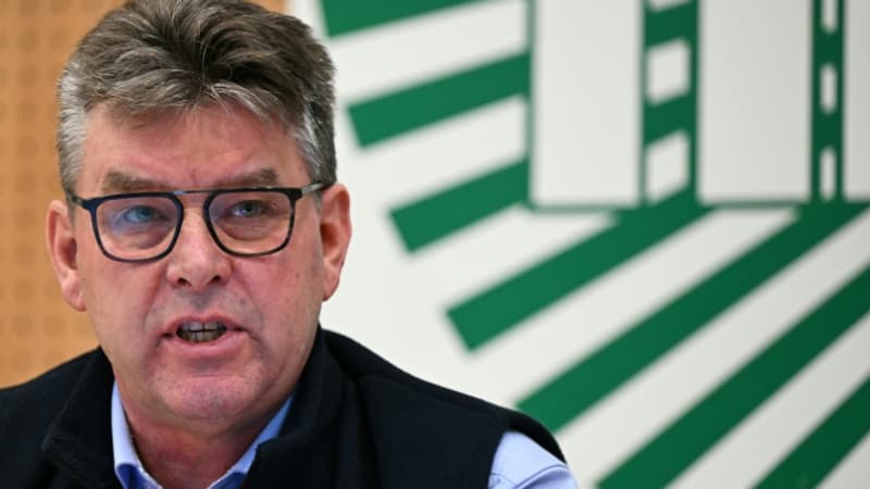 Menaces de nouvelles taxes: Donald Trump "est en train de détruire une partie de l'économie mondiale pour régner", dénonce la FNSEA