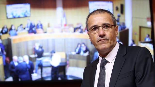 Jean-Guy Talamoni fraîchement élu président de l'Assemblée corse, le 17 décembre 2015.