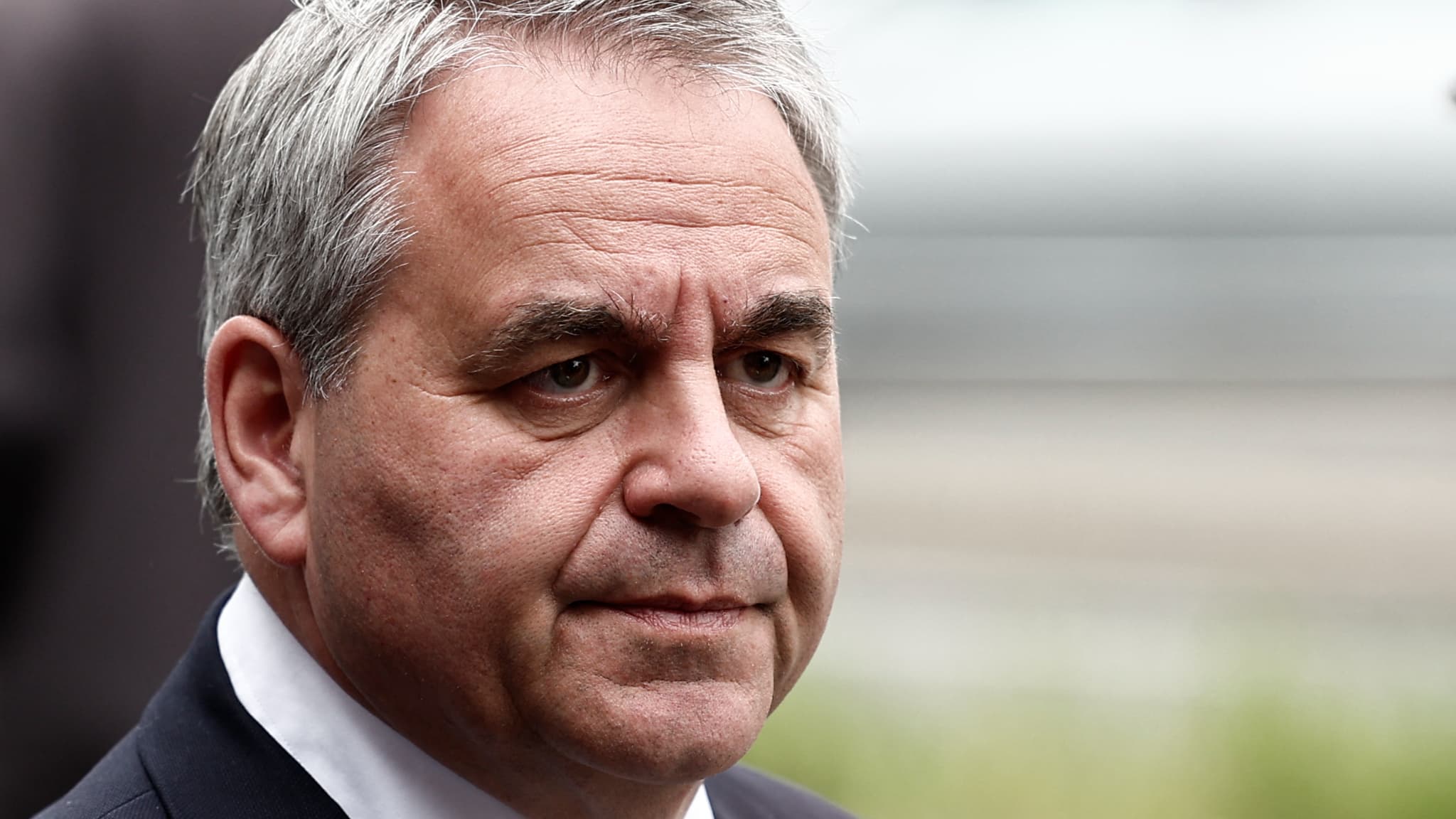 Paraathlète verbalisé dans le TGV Xavier Bertrand demande à la SNCF de "faire preuve de bon sens"