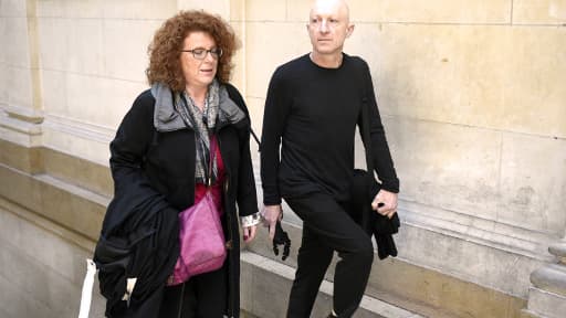 L'artiste sud-africain Steven Cohen arrivant au tribunal correctionnel de Paris, le 5 mai 2014.