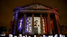 Le Panthéon illuminé lors de la cérémonie officielle pour Missak Manouchian et son épouse Melinee, le 21 février 2024 à Paris