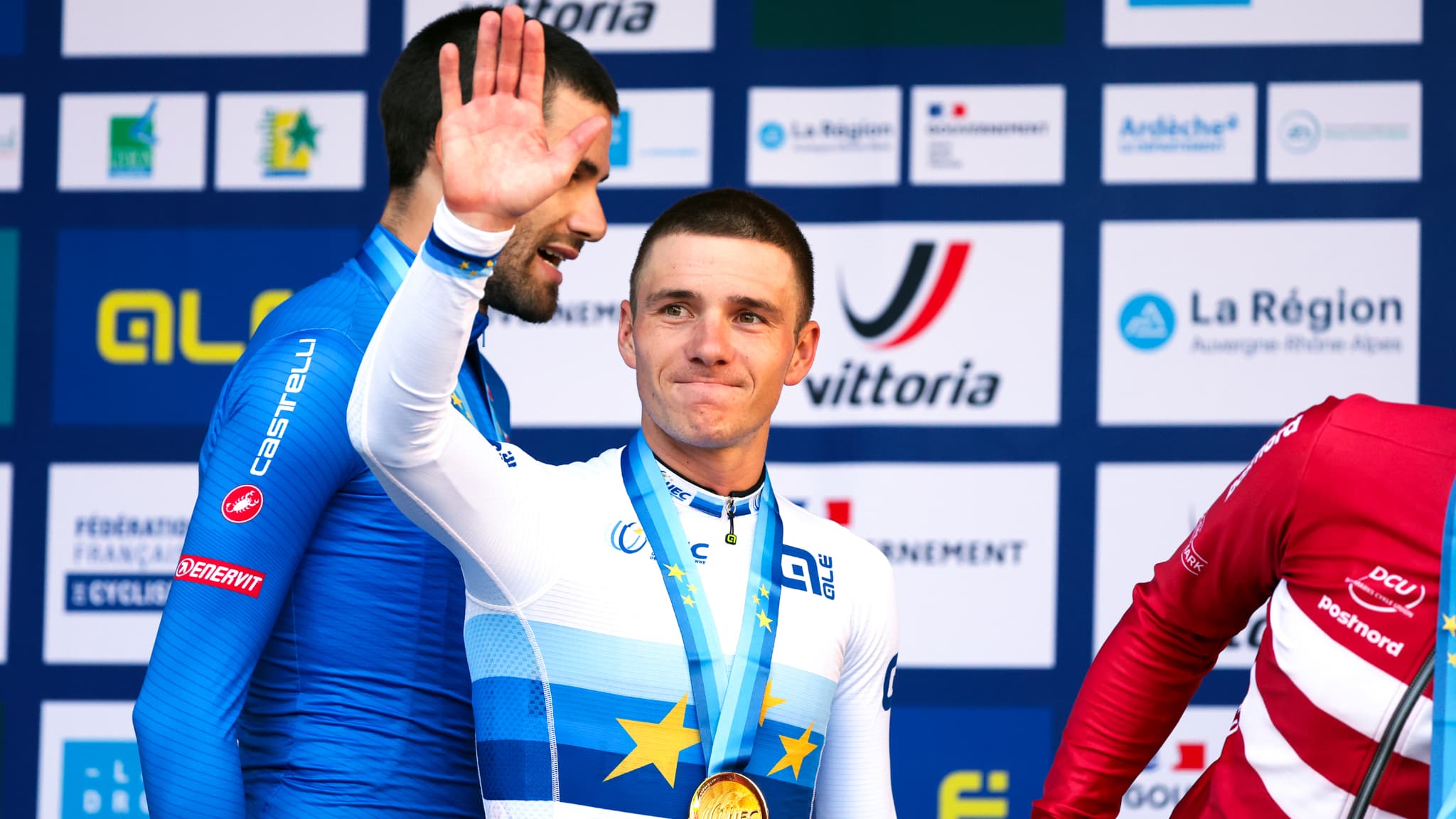 POGACAR ET KÜNG DÉPASSÉS, QUADRUPLÉ HISTORIQUE... REMCO EVENEPOEL ROI ULTIME DU CHRONO EN DEVENANT CHAMPION D'EUROPE