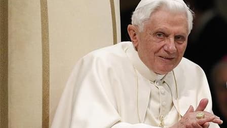 Benoît XVI dénonce les persécutions des minorités chrétiennes dans le monde et, avec autant de vigueur, la "christianophobie" croissante en Europe dans un message à l'occasion de la 44e journée mondiale de la paix qui sera célébrée le 1er janvier 2011. /P