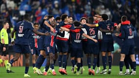 Les joueurs du PSG célèbrent leur victoire dans le Trophée des champions, Doha, 5 janvier 2025