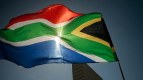 Un drapeau sud-africain, le 7 avril 2017, au Cap (Afrique du Sud).