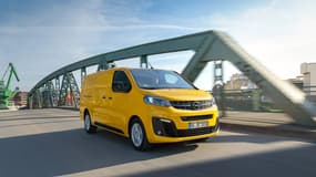 Le nouvel Opel Vivaro disposera d'une version à pile à combustible à hydrogène équipé également d'une petite batterie rechargeable. 