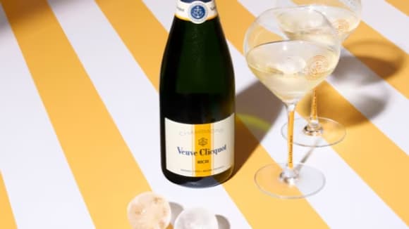 Le Sun Club de Veuve Clicquot au restaurant Lucia Cannes Le Sun Club de Veuve Clicquot au restaurant Lucia Cannes
