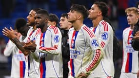 Les joueurs de l'OL face au PSG, le 9 novembre 2025 en Ligue 1