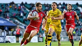 Juan Cruz Mallia et Brice Dulin lors de la finale de Champions Cup entre Toulouse et La Rochelle