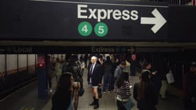 "No Pants Day": les New Yorkais prennent le métro sans pantalon