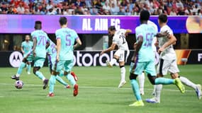 La frappe de Rayan Cherki pour son premier but avec Manchester City face à Al-Aïn (6-0, Coupe du monde des clubs), le 22 juin 2025