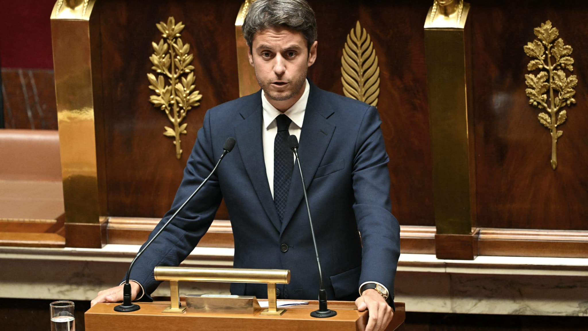 "LA POLITIQUE EST MALADE": GABRIEL ATTAL DÉFEND "UN ACCORD D'INTÉRÊT GÉNÉRAL" ENTRE LES FORCES POLITIQUES POUR SORTIR DE LA CRISE