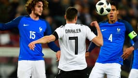 Allemagne-France : Adrien Rabiot et Raphaël Varane face à Julian Draxler